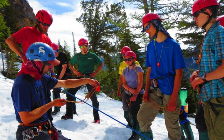 group mountaineering instruction